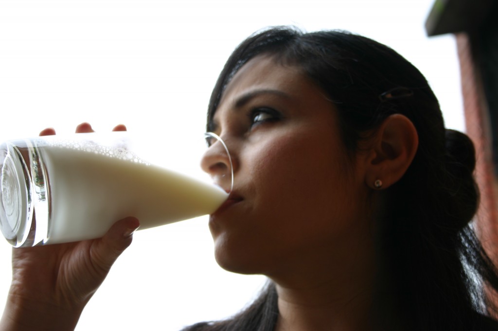 women drinking milk
