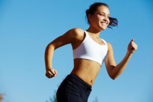 women running nature - weight loss