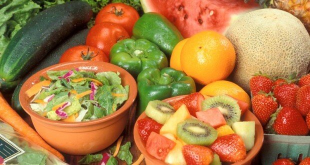vegetables-and-fruit against skin cancer