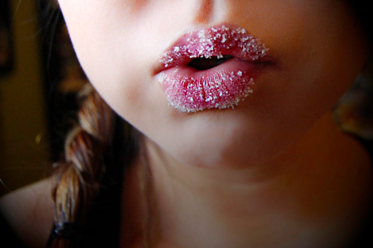lips with sugar