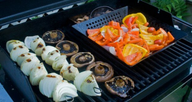 vegetables on grill