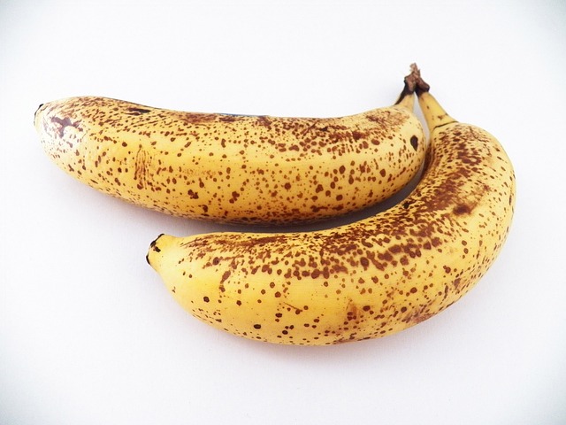 bananas with dots